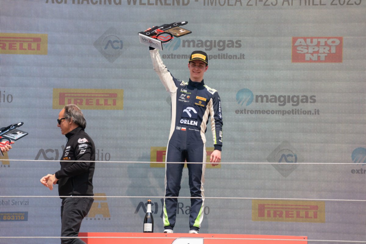 Włoska F4: Weekend imienia Kacpra Sztuki. Polak wygrał wszystkie wyścigi na Mugello.