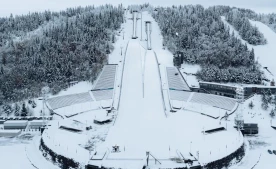 Puchar Świata w Lillehammer: W kwalifikacjach Loutitt najlepsza wśród skoczkiń, Kraft wśród skoczków
