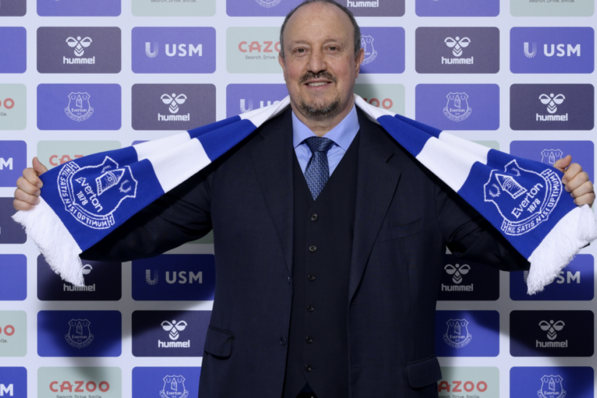 Everton rozczarowuje. Benitez straci pracę?