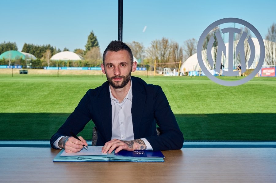 Zwrot akcji w sprawie transferu Brozovicia! Barcelona wróci do gry?