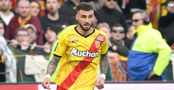 Clauss spróbuje sił w Premier League? Jest zainteresowanie