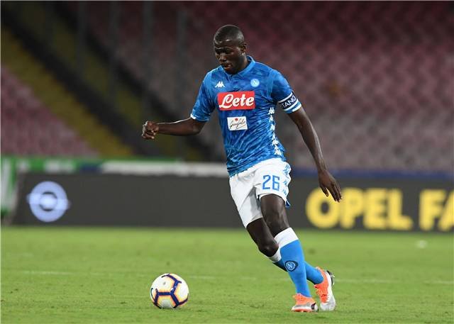 Poważna kontuzja Kalidou Koulibaly'ego