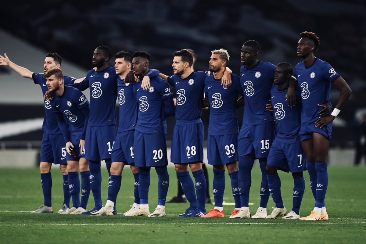 Barcelona obserwuje dwóch zawodników Chelsea