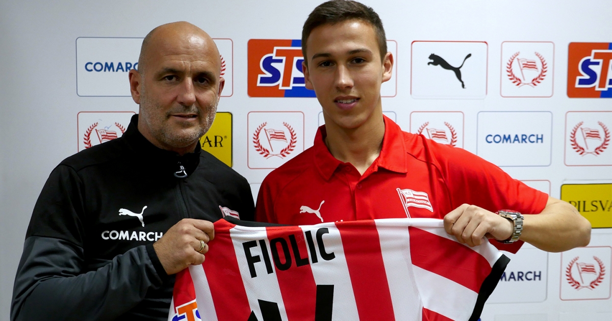 PKO BP Ekstraklasa. Ivan Fiolić zawodnikiem Cracovii. Ma epizod w Lidze Mistrzów
