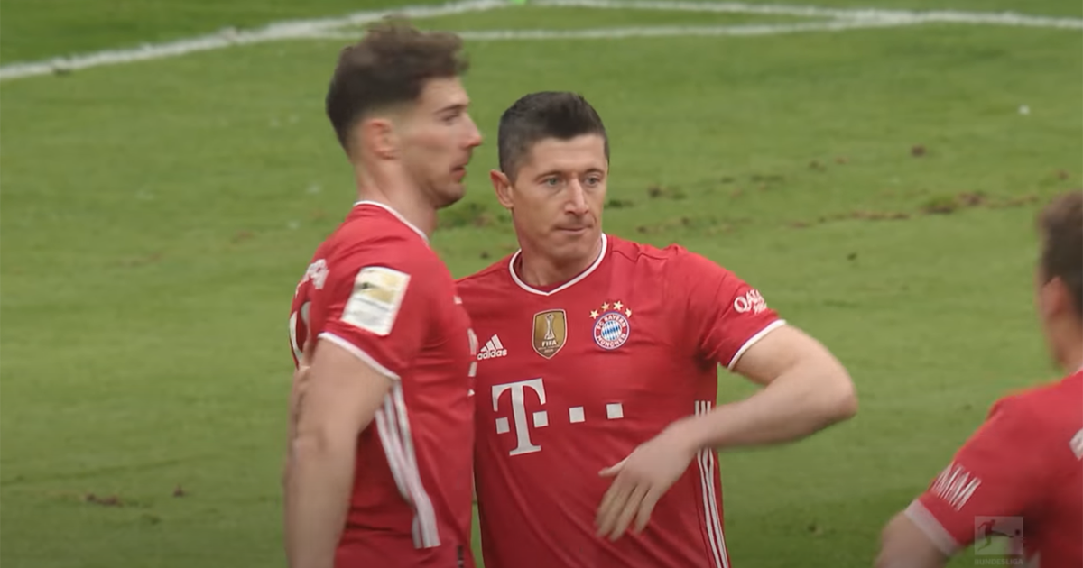Simon Terodde komplementuje Lewandowskiego! Musicie zobaczyć do czego go porównał