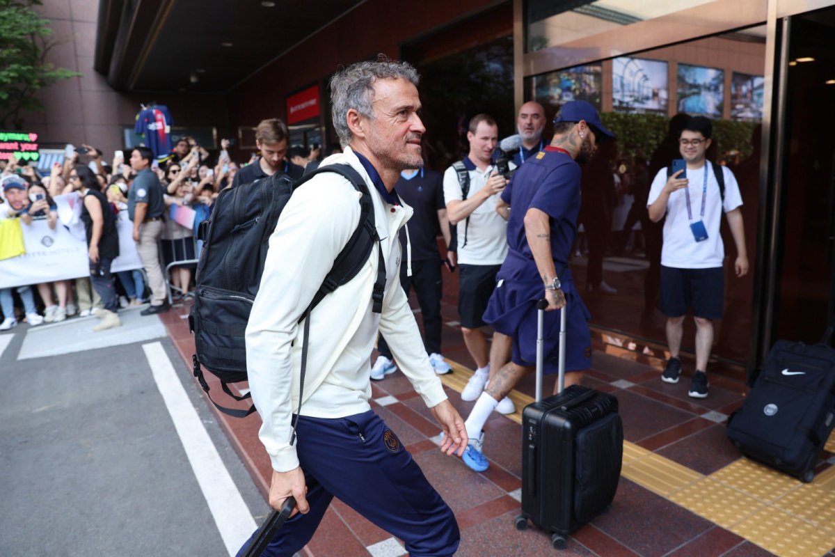 To byłby sensacyjny ruch! Luis Enrique... rozważa odejście z PSG?!