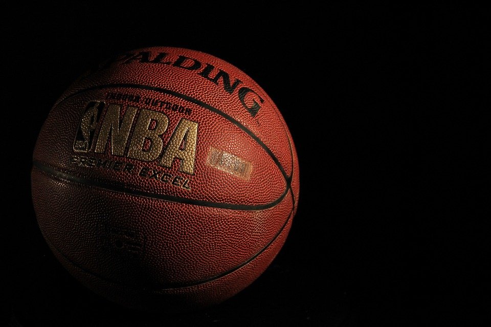 NBA obniży pensje niezaszczepionym zawodnikom
