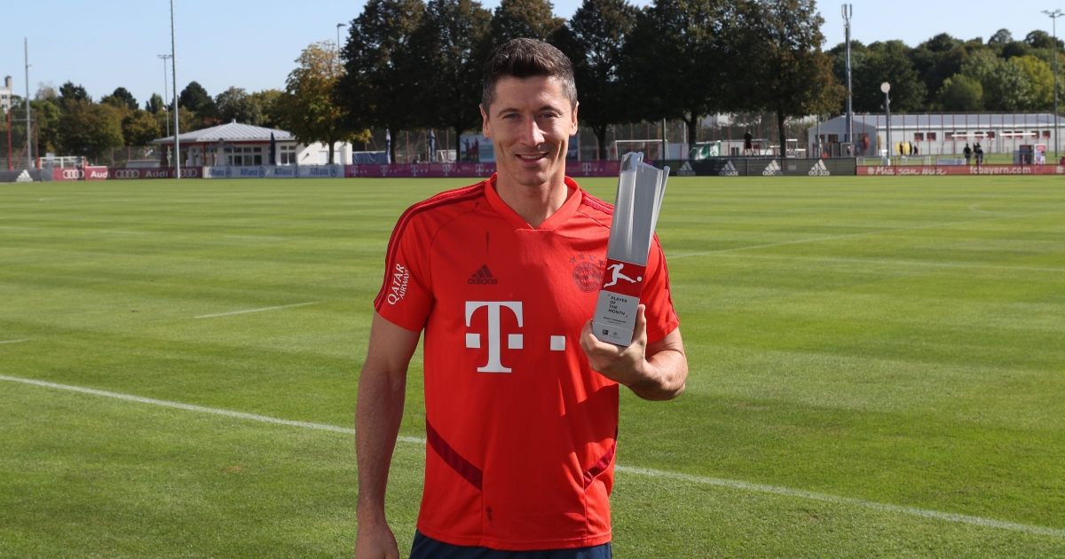 Robert Lewandowski znów strzelił gola. Pobił kolejne rekordy Bundesligi i Bayernu (wideo)