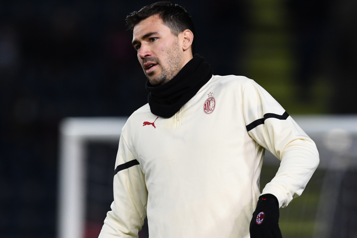 Barcelona szuka kolejnych wzmocnień. Sięgnie po defensora Milanu?