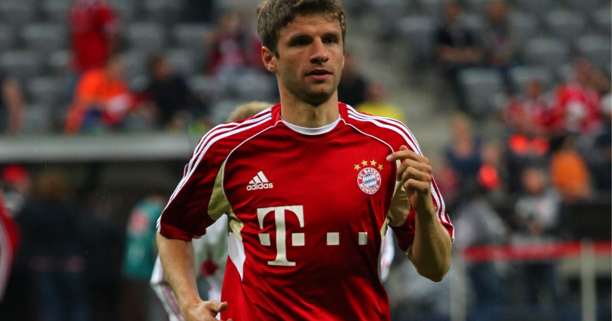 Transfery. Manchester United chciał Thomasa Muellera. Bayern Monachium go nie puści