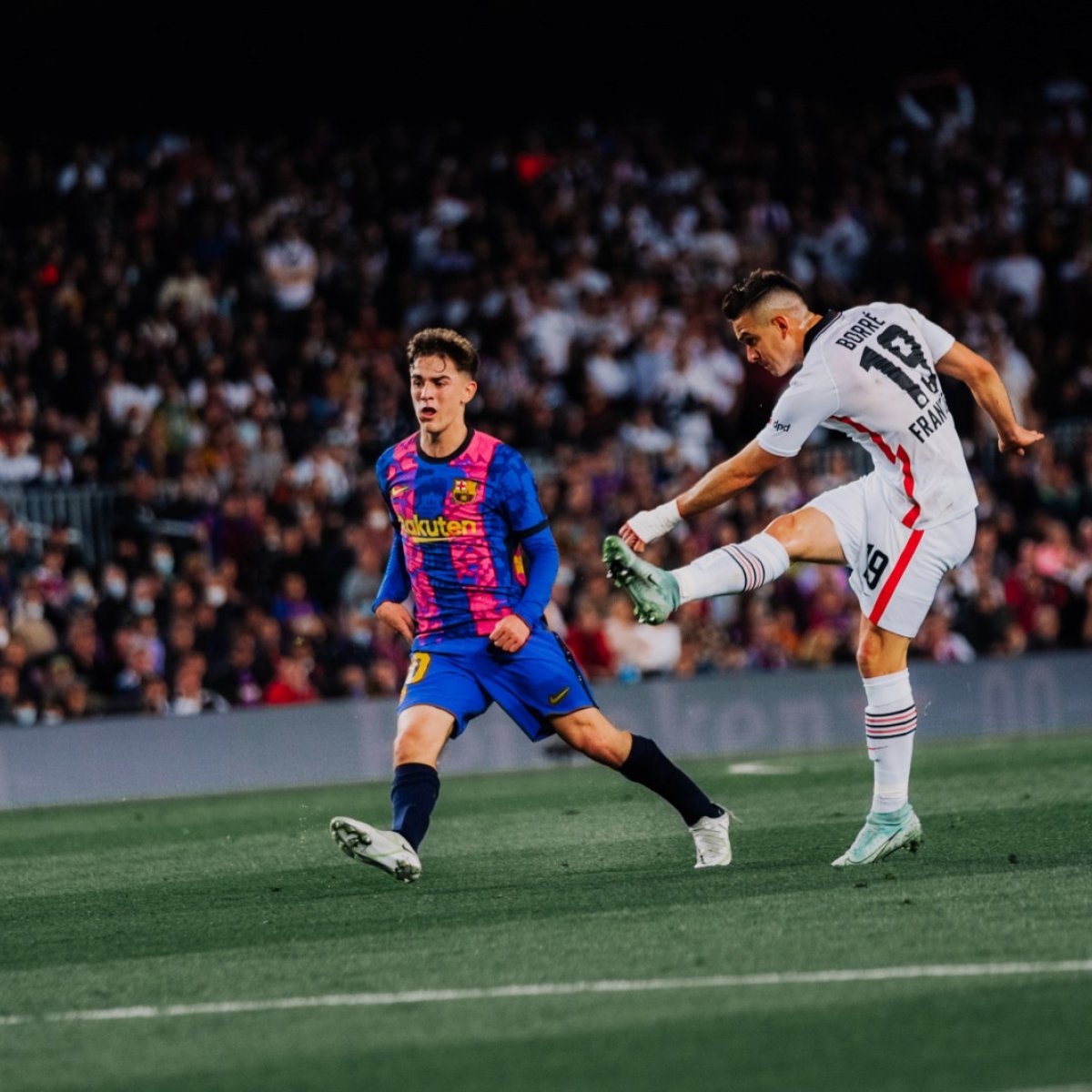 Liga Europy: Eintracht pokonuje Barcelonę i melduje się w półfinale!