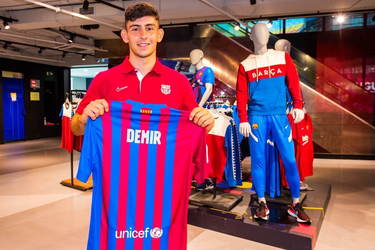 Oficjalnie: Yusuf Demir odchodzi z Barcelony
