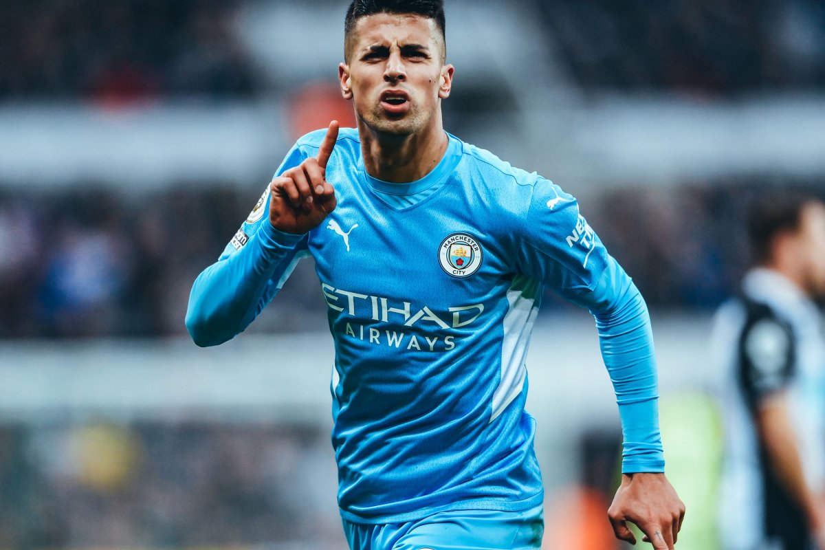 Oficjalnie: Cancelo przedłużył kontrakt z Manchesterem City