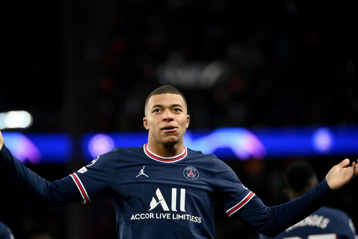 Dlaczego Mbappe oddał karnego Messiemu? Francuz wyjaśnia