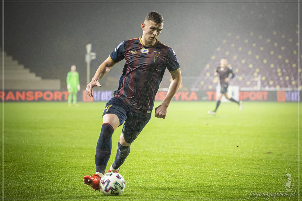Kacper Kozłowski blisko odejścia do Premier League