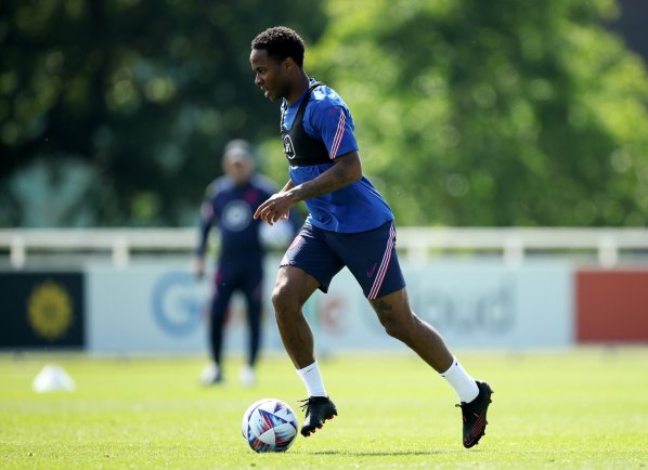 Sterling pożegnał się z kibicami City. Transfer tuż tuż