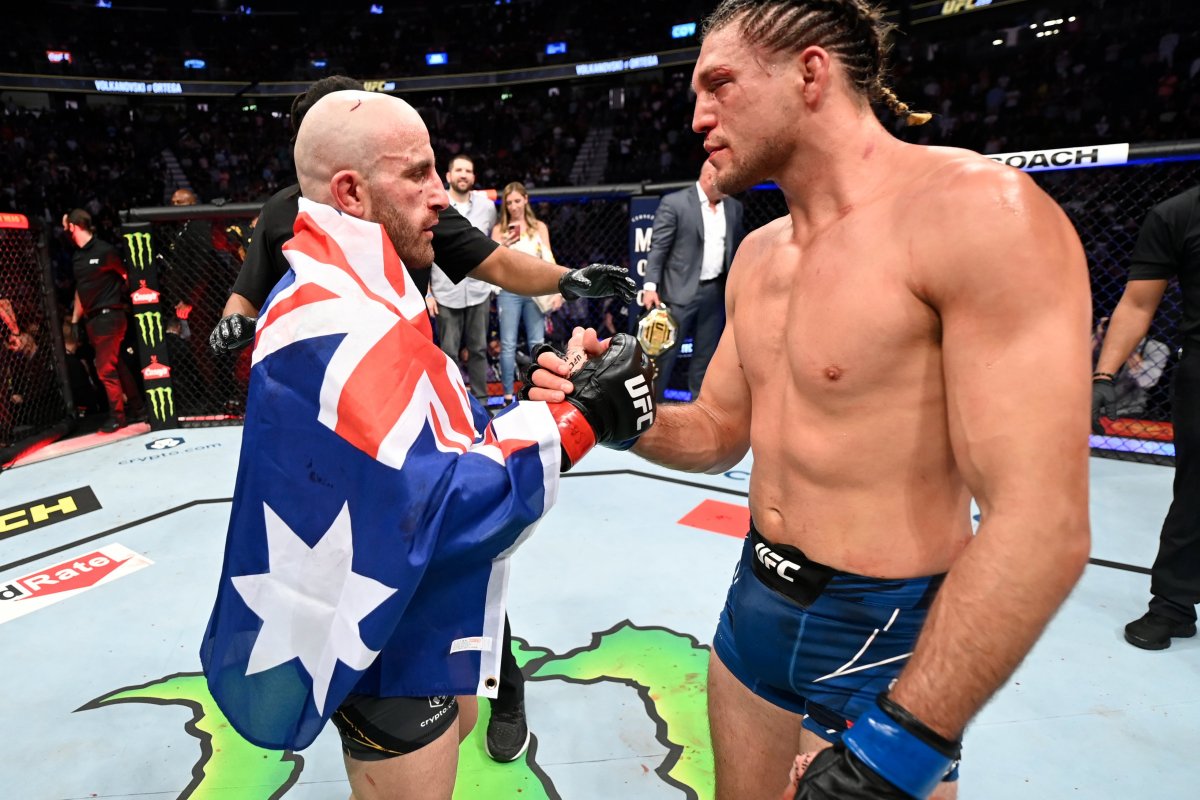 UFC 266: Volkanovski i Shevchenko nie do ruszenia!