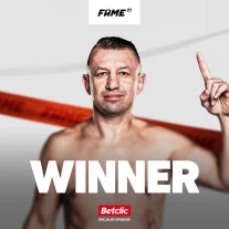 FAME MMA 21: Tomasz Adamek pokonuje Bandurę w walce wieczoru