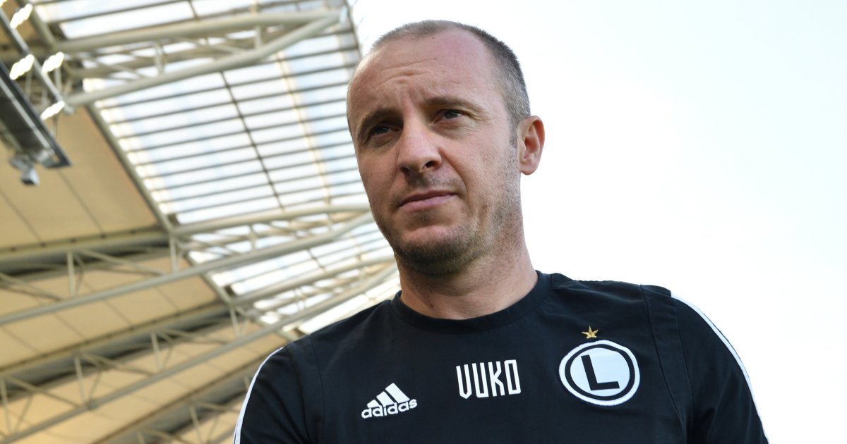 Legia Warszawa chce zwolnić Aleksandara Vukovicia. Zastąpi go Czesław Michniewicz