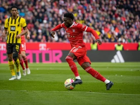 Szykuje się zwrot akcji w sprawie transferu Alphonso Daviesa?