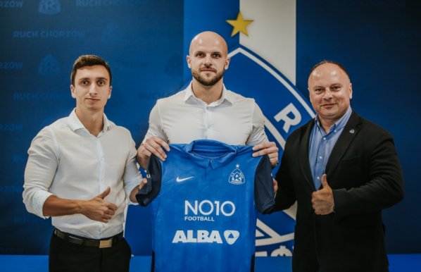 Pierwszy transfer Ruchu, bramkostrzelny napastnik zasila szeregi beniaminka I ligi