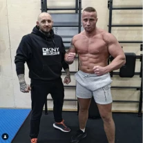 Denis Załęcki będzie wyjaśniał hejterów? Freak-fighter się odnosi