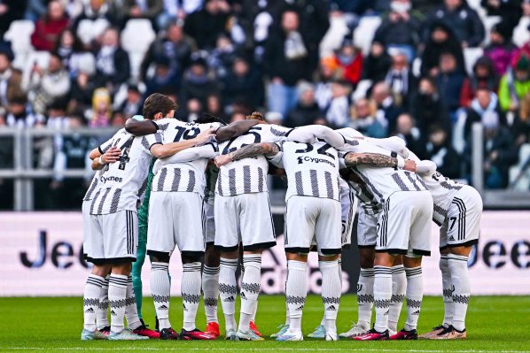 Koszmar Juventusu. Na horyzoncie pojawiło się widmo spadku do Serie B