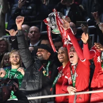 Carabao Cup: Liverpool pokonuje Chelsea i triumfuje w rozgrywkach [WIDEO]