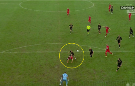 Arka Gdynia zepchnęła Legię Warszawa do strefy spadkowej! Anulowany rzut karny [WIDEO]