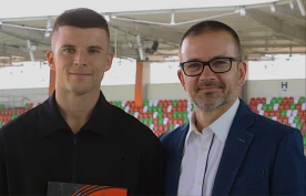 Jakub Sypek szczerze o Widzewie, Zagłębiu i walce o pierwszy skład. "Nie obrażam się, tylko robię swoje" [WYWIAD]