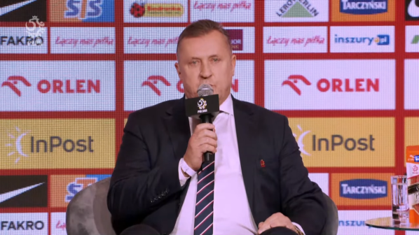 Cezary Kulesza z wpadką na powitalnej konferencji Fernando Santosa