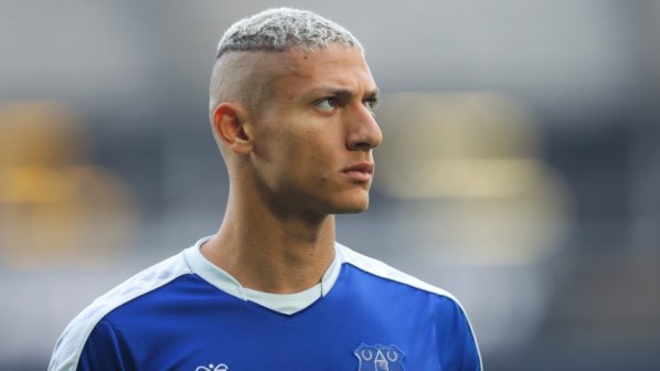 Tottenham walczy o Richarlisona, nowa oferta dla Evertonu