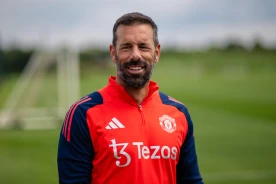 Ruud van Nistelrooy może dostać pracę w Premier League