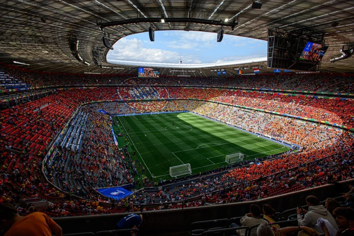 Bayern Monachium - Bayer Leverkusen gdzie oglądać? Transmisja TV, stream online (01.11.2025)