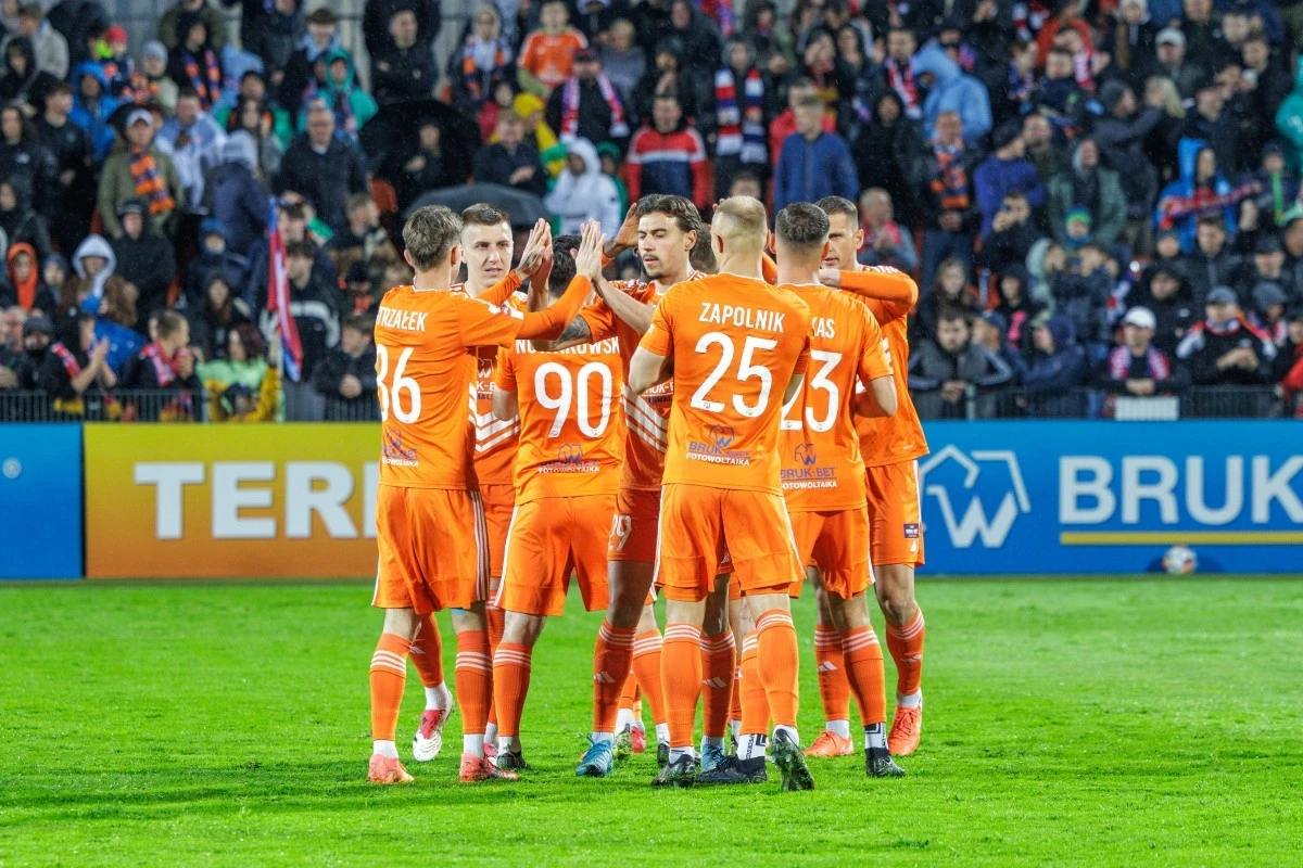 Oceny piłkarzy po spotkaniu Bruk-Bet Termalica Nieciecza - Górnik Zabrze (16.02.2026)