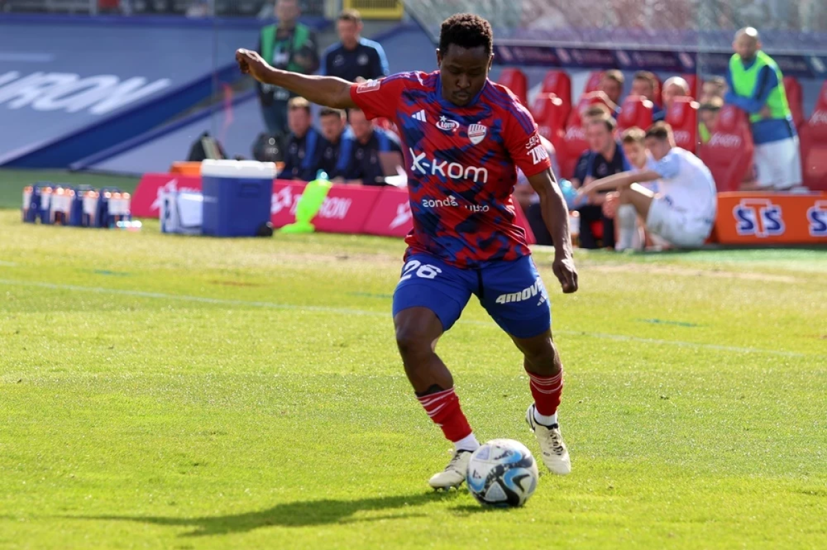 Raków - Pogoń Szczecin gdzie oglądać mecz? Transmisja TV i online (08.03.2026)