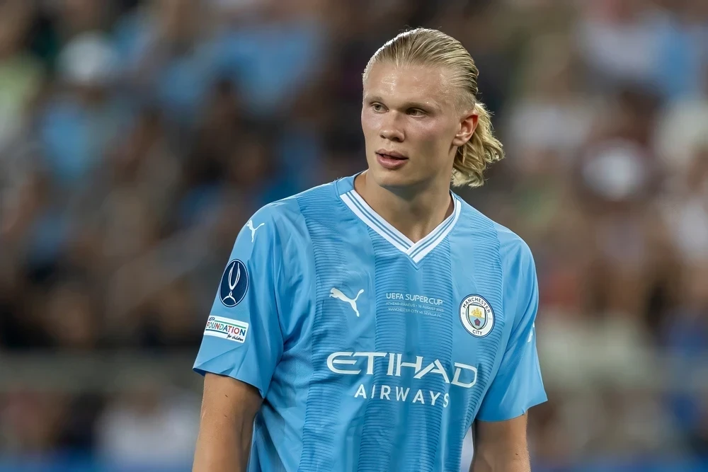 Sędziowie na mecz Brighton - Man City. Kto arbitrem głównym? (31.08.2025)