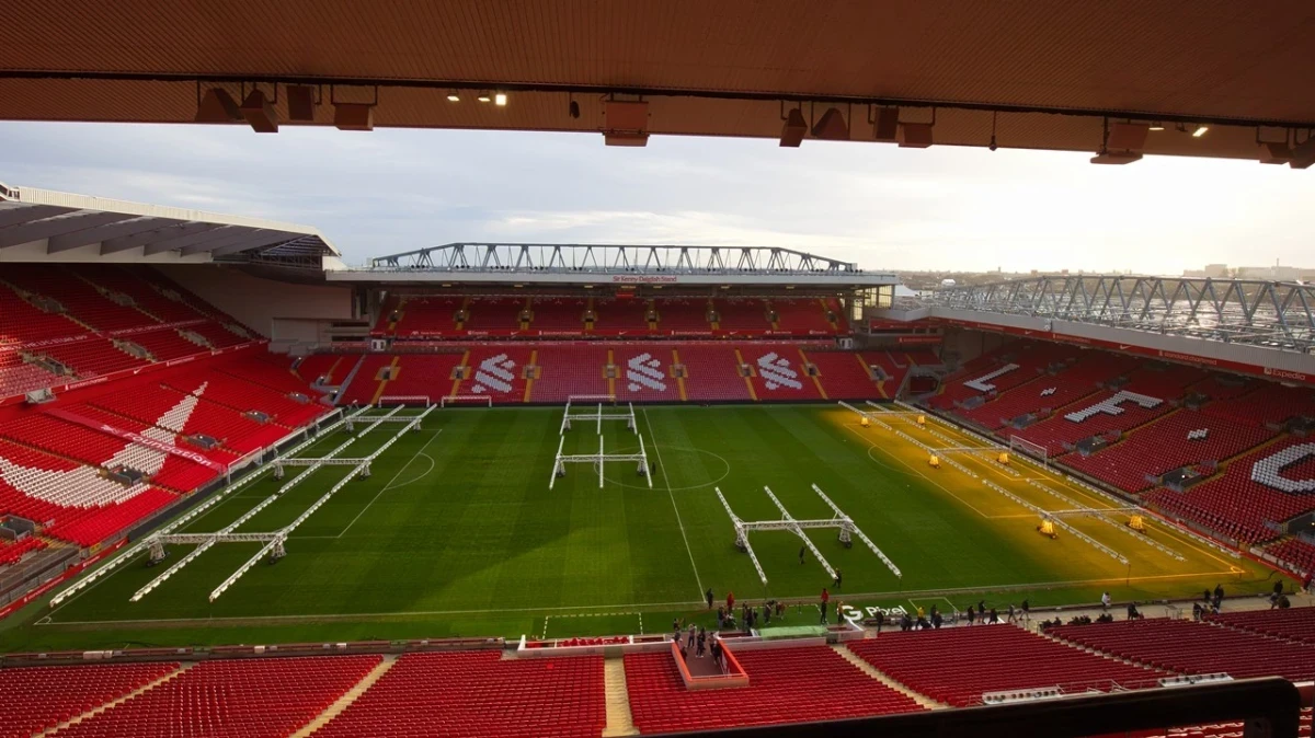 Liverpool - Bournemouth gdzie obejrzeć? Transmisja TV i Online (15.08.2025)