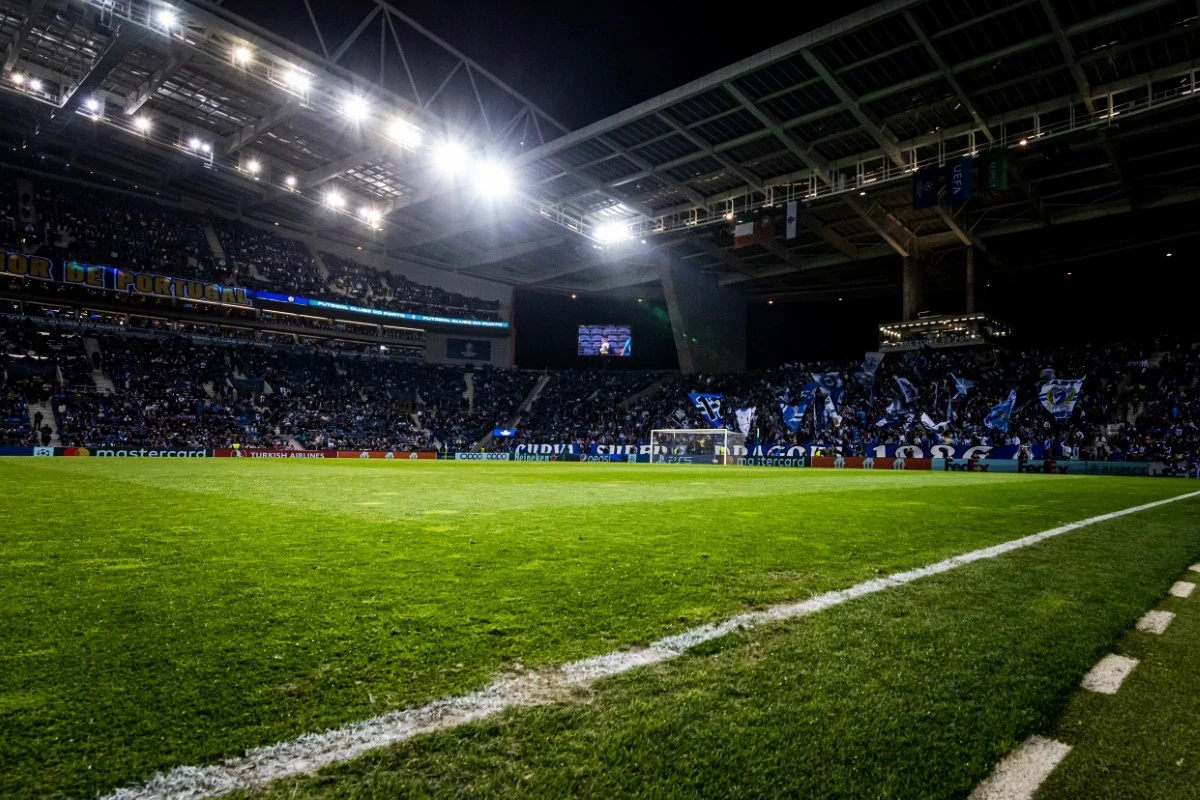 FC Porto - Nottingham składy na mecz. Kto w wyjściowych jedenastkach? (09.04.2026)