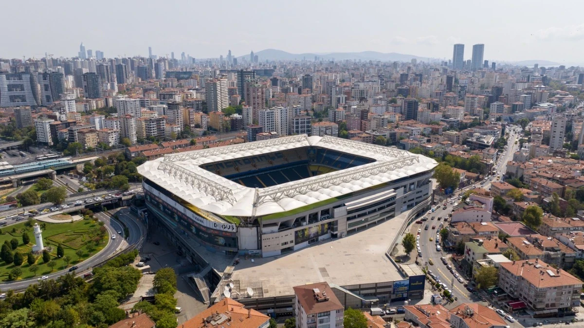 Fenerbahce - Aston Villa gdzie i kiedy grają? Transmisja meczu (22.01.2026)