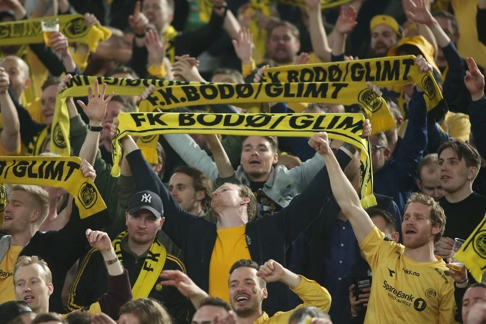Slavia Praga - FK Bodø/Glimt bramki i skrót meczu (17.09.2025)