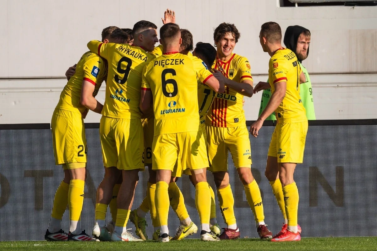 Skrót z meczu Korona - Bruk-Bet Termalica. Najciekawsze akcje i bramki (07.03.2026)