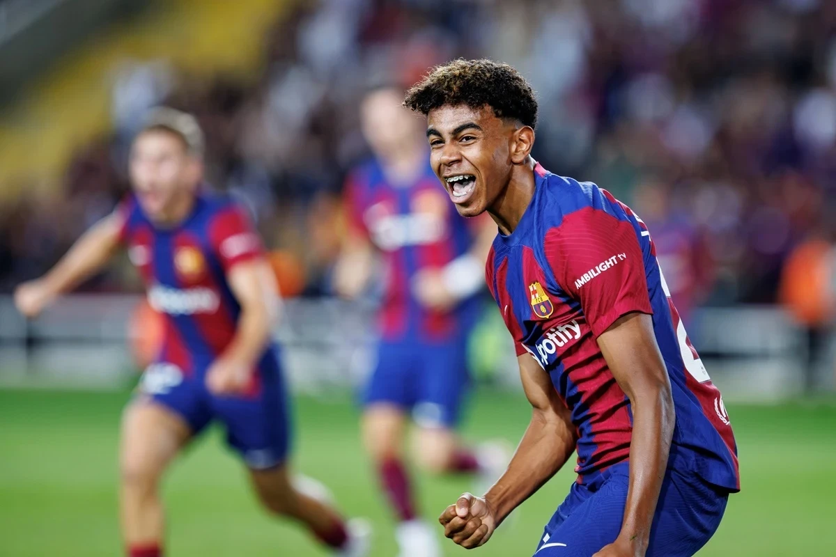 Statystyki pomeczowe FC Barcelona - Elche CF. Dane o drużynach i piłkarzach (02.11.2025)