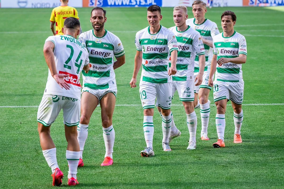 Skrót z meczu Lechia - Pogoń Szczecin. Najlepsze akcje i bramki (21.03.2026)
