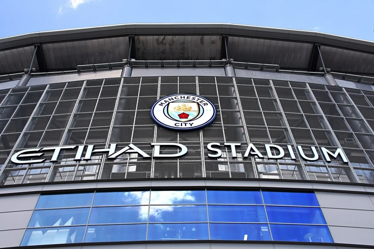 Man City - Everton gdzie oglądać? Transmisja TV, stream online (18.10.2025)