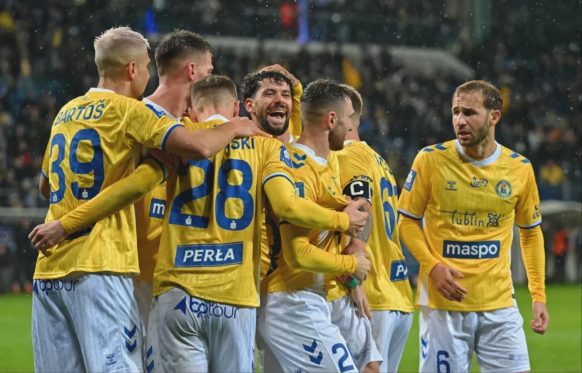 Transmisja Arka Gdynia - Motor Lublin. Gdzie oglądać? (06.12.2025)