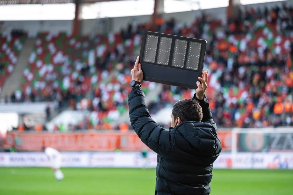 Irlandia - Armenia typy bukmacherskie, kursy i statystyki, analiza (14.10.2025)