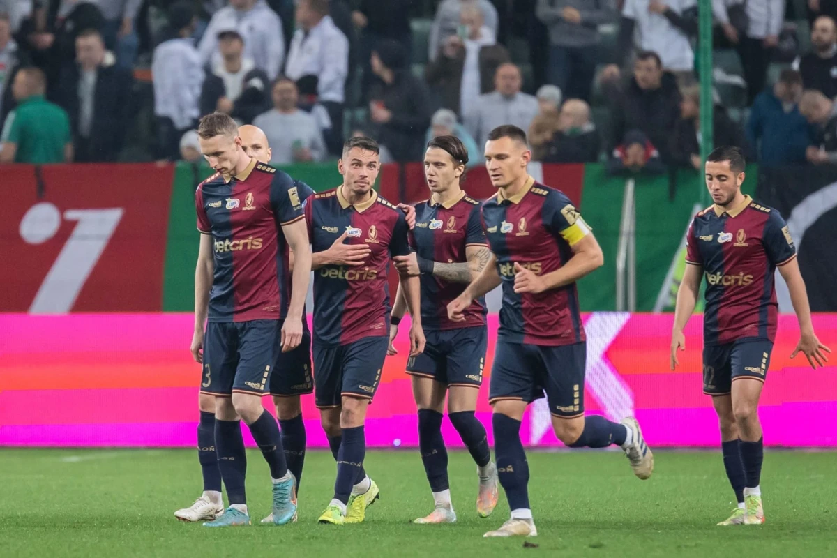 Skrót z meczu Widzew - Pogoń Szczecin. Najlepsze akcje i gole (22.08.2025)