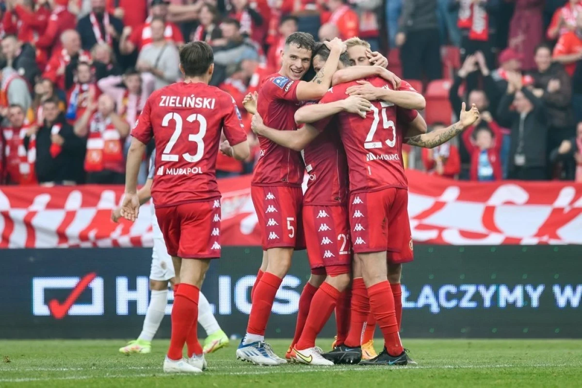 Widzew - Arka Gdynia gdzie i kiedy grają? Gdzie oglądać? (14.09.2025)