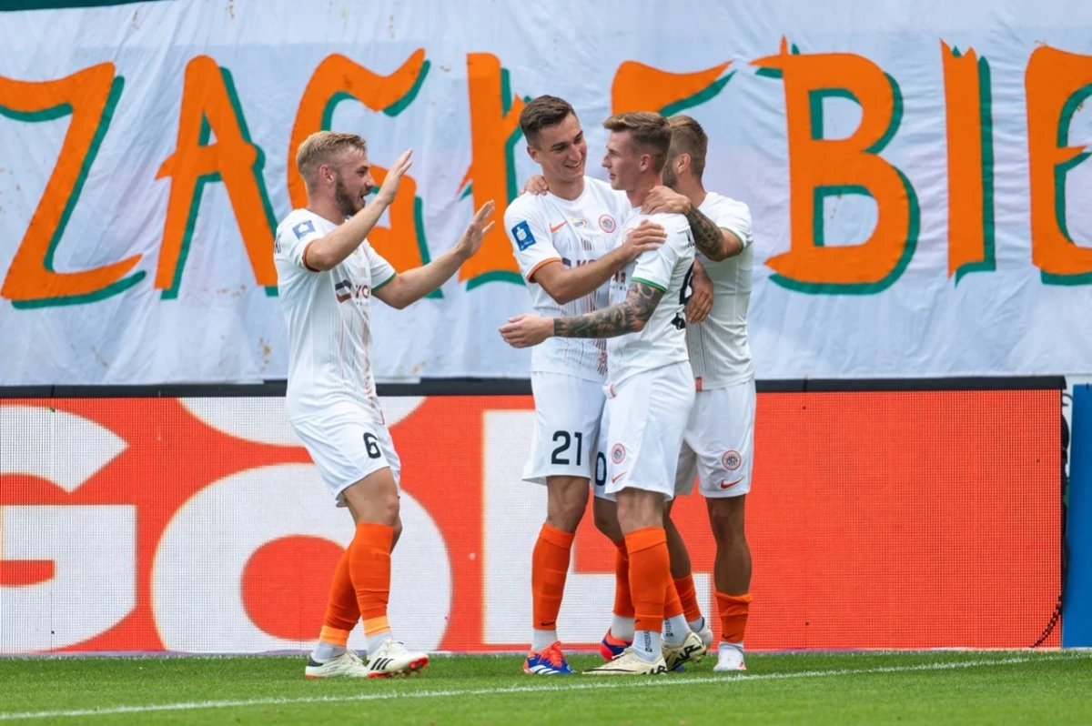 Gdzie oglądać mecz Zagłębie Lubin - Lechia Gdańsk? Transmisja TV, stream online (15.08.2025)